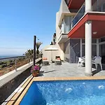 וילה View Grand