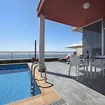 וילה View Grand