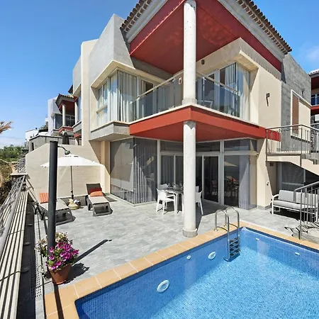Villa View Grand *